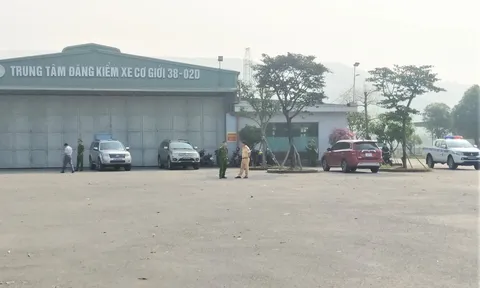 Bắt phó giám đốc và đăng kiểm viên Trung tâm đăng kiểm 38-02D ở Hà Tĩnh