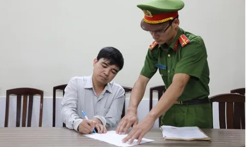 Khởi tố Phó Trưởng phòng Tàu sông, Cục Đăng kiểm Việt Nam về tội 'Nhận hối lộ'
