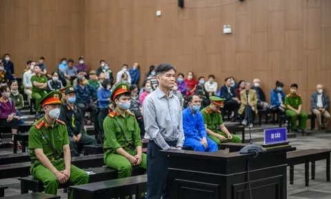 'Tiến sĩ dạy làm giàu' lừa 576 tỷ đồng bị tuyên án tù chung thân