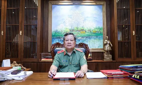 Đề xuất sửa đổi một loạt quy định về hộ chiếu, thị thực