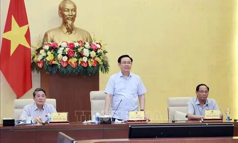 Các chuyên gia kinh tế đánh giá về tình hình kinh tế, xã hội