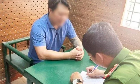 Khởi tố đối tượng cầm súng vào nhà dân bắn loạn xạ