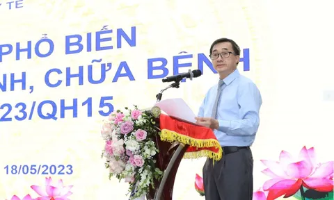 Khẩn trương hoàn thiện các VBQPPL hướng dẫn Luật Khám bệnh, chữa bệnh