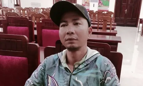 Nghi vợ ngoại tình, chồng dùng súng tự chế bắn chết 'tình địch'