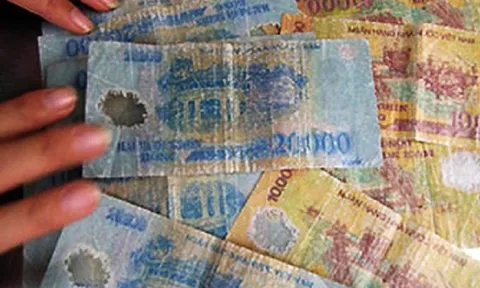 Đổi tiền rách nát, hư hỏng, cháy sém ở đâu, có mất phí không?