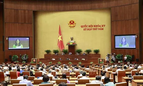 Ngày 1/6, Quốc hội tiếp tục thảo luận về kinh tế xã hội và nhiều nội dung quan trọng khác