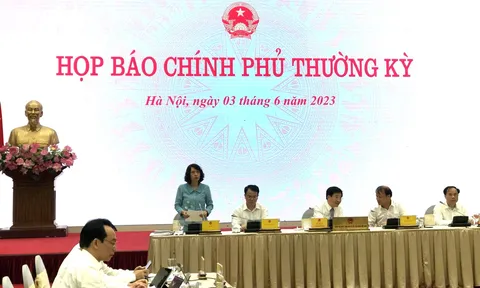 Tháo gỡ khó khăn đối với lĩnh vực trang thiết bị y tế, thiếu thuốc, đặc biệt là thuốc hiếm