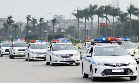 7 đối tượng được lắp đặt thiết bị phát tín hiệu của xe được quyền ưu tiên