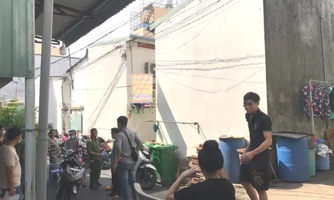 TP.HCM: 2 vợ chồng chết bất thường trong khu trọ, trên người có nhiều vết thương