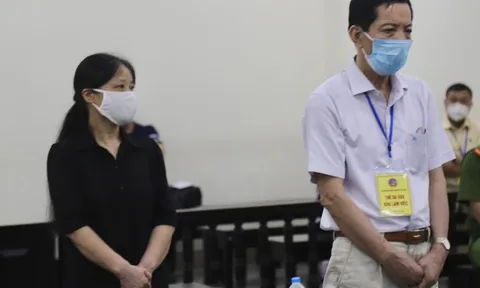 Vụ lộ đề thi Sinh học THPT quốc gia 2021: Hai cựu giảng viên hầu tòa