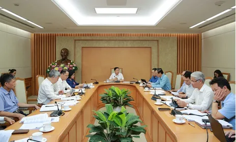 Nghiên cứu toàn diện, lấy ý kiến nhân dân khi xây dựng chính sách học phí mới