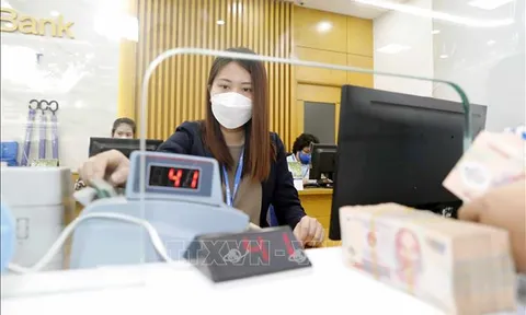 Ban hành Nghị quyết về tháo gỡ khó khăn cho sản xuất kinh doanh