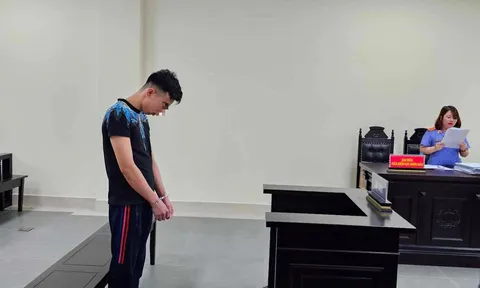 Hà Nội: Thợ cắt tóc sát hại bạn gái cũ ngay trên phố lĩnh án tử hình