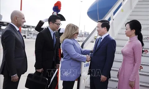 Chủ tịch nước Võ Văn Thưởng tới Rome, bắt đầu thăm cấp Nhà nước Cộng hòa Italy và thăm Tòa thánh Vatican