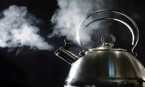 Hòa Bình: Tạm giữ chị chồng đổ nước sôi vào em dâu đang mang bầu