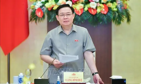 Chủ tịch Quốc hội chủ trì cuộc họp chuẩn bị cho Phiên họp của Ủy ban Thường vụ Quốc hội