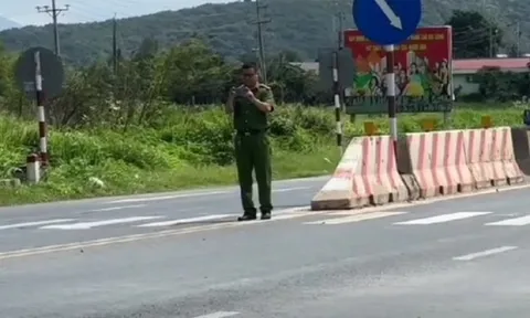 Truy bắt đối tượng đi xe máy chặn đầu ôtô, đâm 1 người tử vong