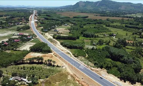 Tập trung gỡ vướng, triển khai các dự án trọng điểm ngành Giao thông