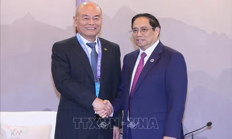 Thủ tướng Phạm Minh Chính tiếp lãnh đạo một số tập đoàn kinh tế hàng đầu Trung Quốc