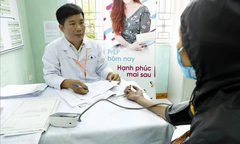 Điều kiện xác định người bị phơi nhiễm HIV, nhiễm HIV do tai nạn rủi ro nghề nghiệp
