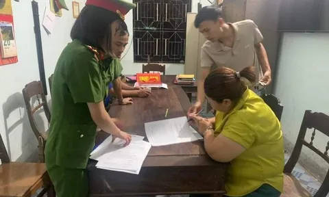 Tạm giữ đối tượng mở văn phòng môi giới, làm giả sổ đỏ chiếm đoạt hàng trăm triệu đồng