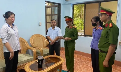 Bắt nữ kế toán chi nhánh Văn phòng Đất đai ở Bình Phước