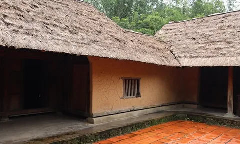 Các cụ né lũ lụt