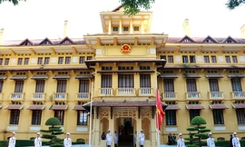 Đề xuất quy trình, thủ tục, thẩm quyền phong hàm ngoại giao