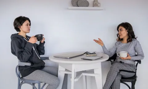 Không mở lời thì có ai mở lòng?