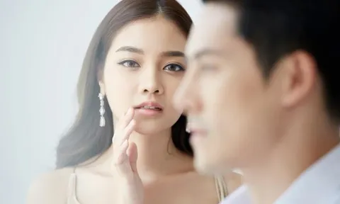 Thương chồng cũ về già không có người chăm sóc, tôi đề nghị chồng mới giúp