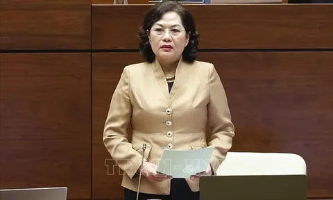 Cân nhắc việc để ngân hàng làm đại lý bảo hiểm