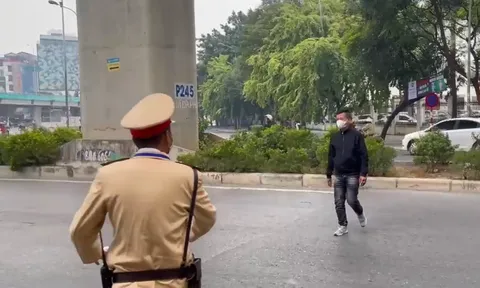 Đi bộ sang đường, cần lưu ý những điều này để tránh bị phạt oan