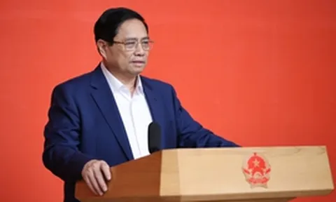 Thủ tướng chủ trì phiên họp thứ nhất của Tiểu ban Kinh tế-Xã hội Đại hội đại biểu toàn quốc lần thứ XIV của Đảng