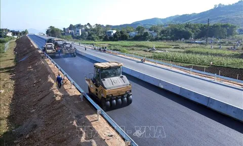 Nghị quyết thí điểm một số chính sách đặc thù về đầu tư xây dựng công trình đường bộ