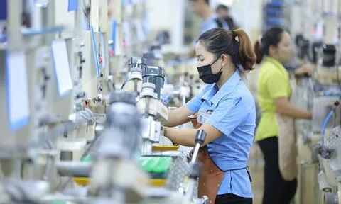 Chốt đề xuất phương án, thời điểm tăng lương tối thiểu vùng 2024