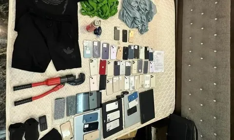 Bắt đối tượng đột nhập cửa hàng lấy trộm 54 chiếc iPhone