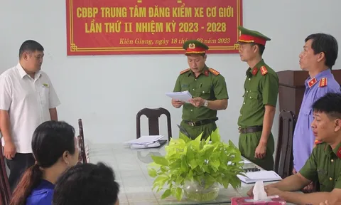 Bắt tạm giam Giám đốc trung tâm đăng kiểm xe cơ giới ở Kiên Giang