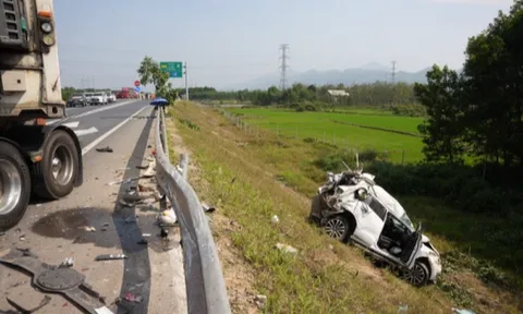 Thủ tướng chỉ đạo khẩn trương làm rõ nguyên nhân tai nạn giao thông trên cao tốc Cam Lộ - La Sơn