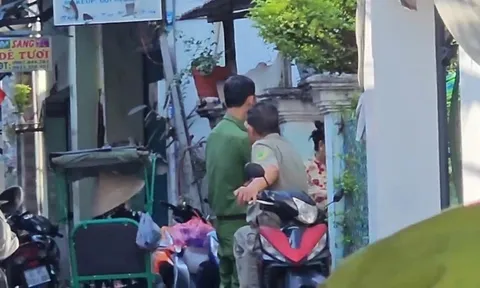 Phát hiện người phụ nữ tử vong trong tư thế treo cổ ở TP.HCM