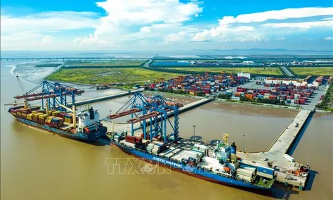Thu hút tối đa nguồn lực xã hội để thực hiện công tác nạo vét luồng hàng hải