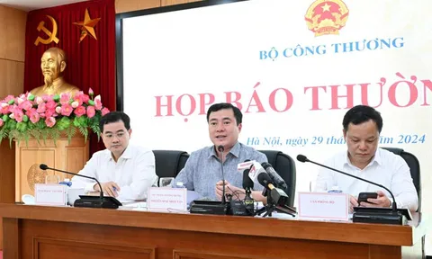 Không thiếu điện trong năm 2024 và những năm tiếp theo