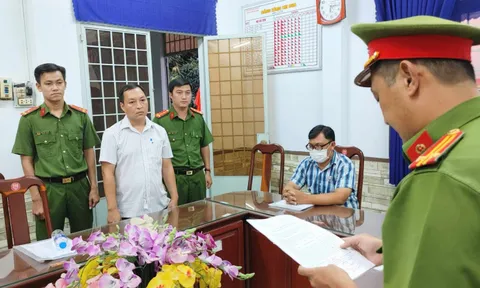 Khởi tố, bắt tạm giam giám đốc và nhân viên công ty thẩm tra gói thầu ở An Giang