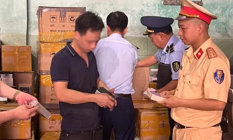 Bắc Giang: Phát hiện hơn 1.000 lọ nước hoa nghi giả nhãn hiệu nổi tiếng
