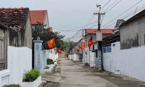 Bộ Nội vụ tán thành đề xuất hoán đổi ngày làm việc để nghỉ lễ 30/4-1/5 liền 5 ngày