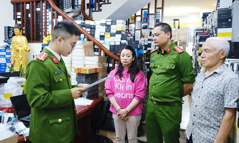 Triệt phá đường dây lừa bán điện thoại giả, chiếm đoạt hơn 90 tỷ đồng
