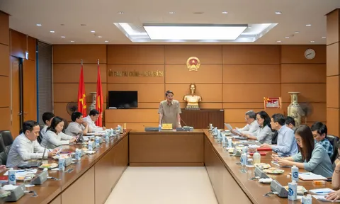 Phó Chủ tịch Quốc hội Nguyễn Đức Hải chủ trì cuộc họp Đoàn giám sát về chính sách tài khóa, tiền tệ