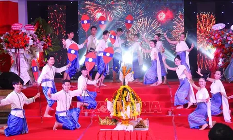 Lãnh đạo Việt Nam gửi thư chúc mừng năm mới Lào và Campuchia