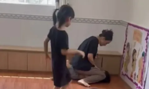 Điều tra vụ cô giáo mầm non ngồi lên người, nhét thức ăn vào miệng bé trai ở TP.HCM