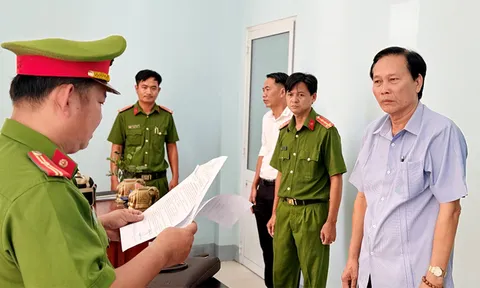 An Giang: Bắt tạm giam Phó chủ tịch UBND TP.Long Xuyên