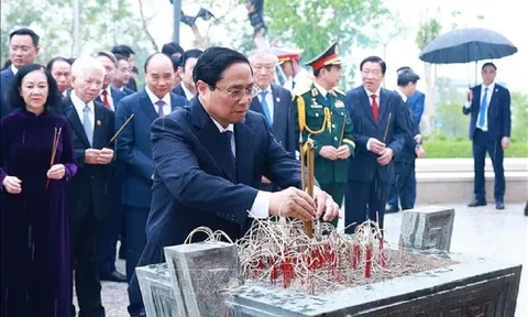 Lãnh đạo Đảng, Nhà nước dâng hương tại Đền thờ Liệt sĩ Chiến trường Điện Biên Phủ